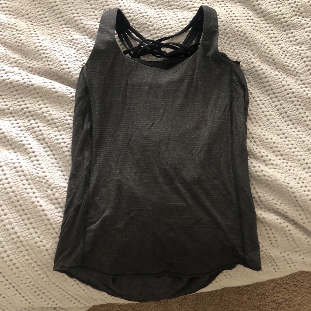 Lululemon workout tank top built in bra